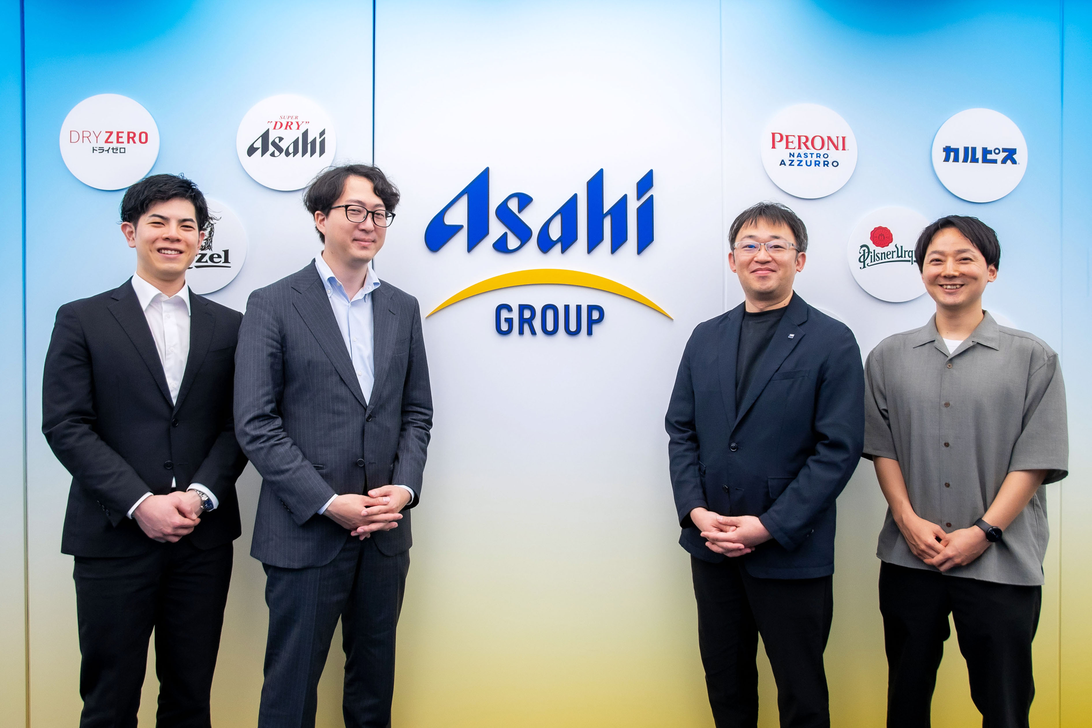 アサヒ飲料株式会社様との導入事例インタビューの様子
